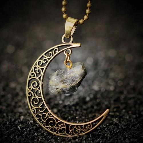 Healing Crystal Necklaces by Bowlift