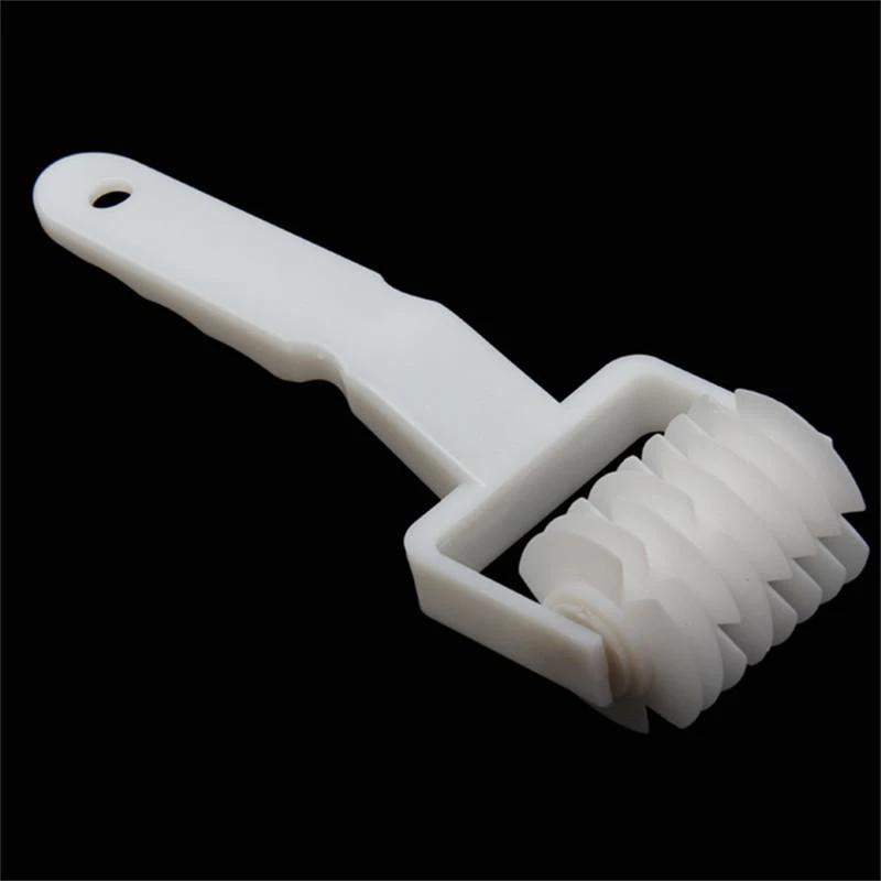Pastry Lattice Dough Roller by Bowlift