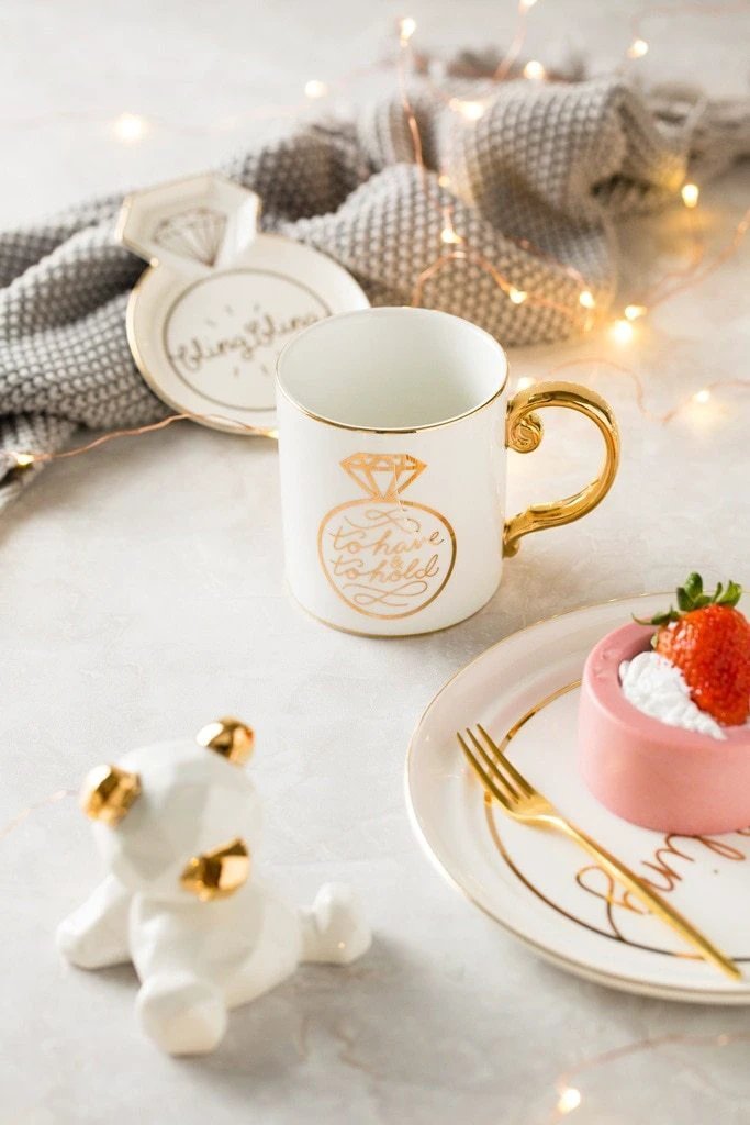 Luxury King & Queen Coffee Mugs by Bowlift