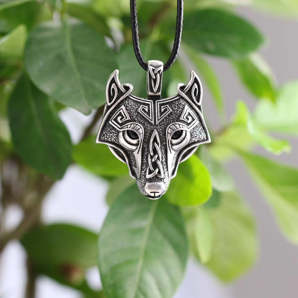 Norse Wolf Head Necklace - Free Shipping! by Bowlift