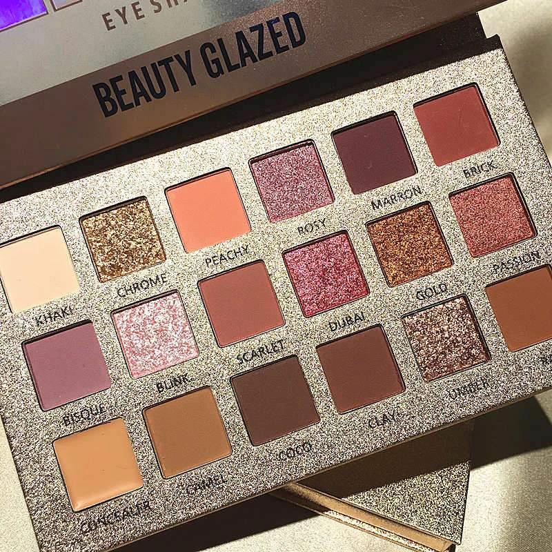 Perfixt - The 18 Color Eyeshadow Palette by Bowlift
