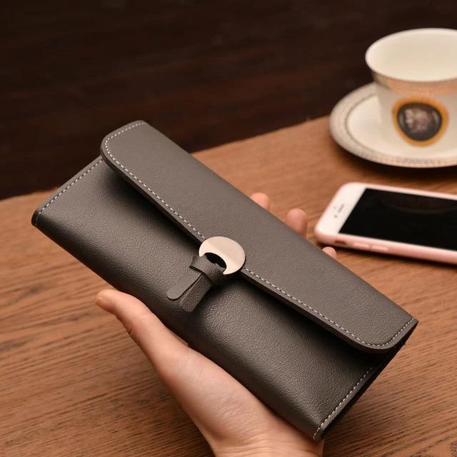 Karina - Modern Clasp Clutch Purse by Bowlift