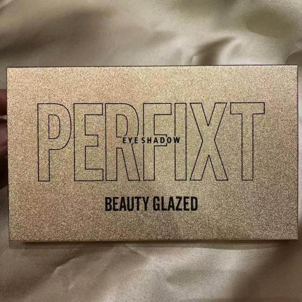 Perfixt - The 18 Color Eyeshadow Palette by Bowlift