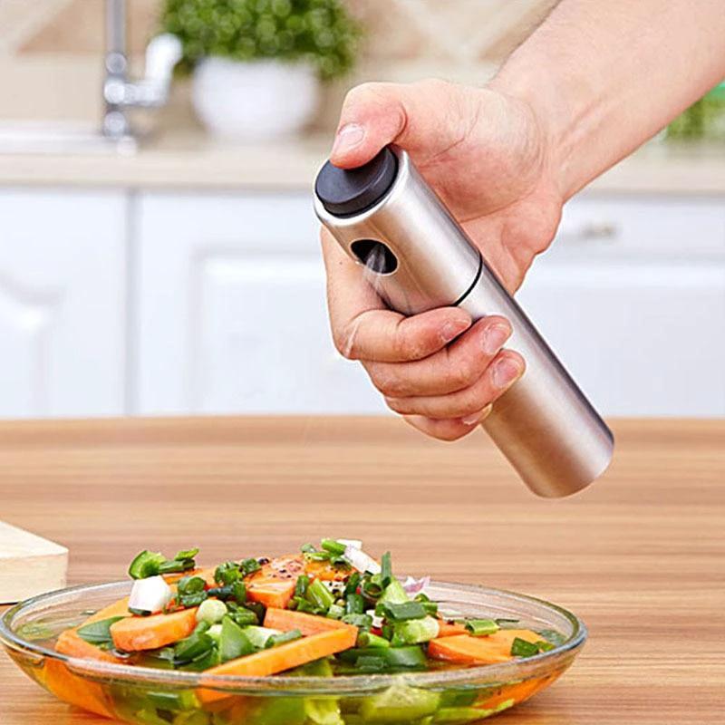 Olea - Olive Oil Spray Dispenser by Bowlift