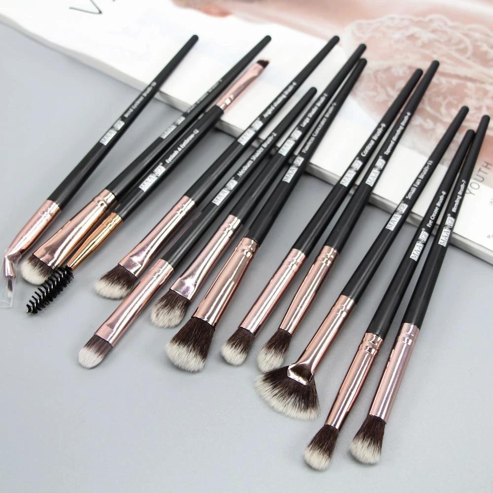 Set of 12 Professional Make-Up Brushes by Bowlift