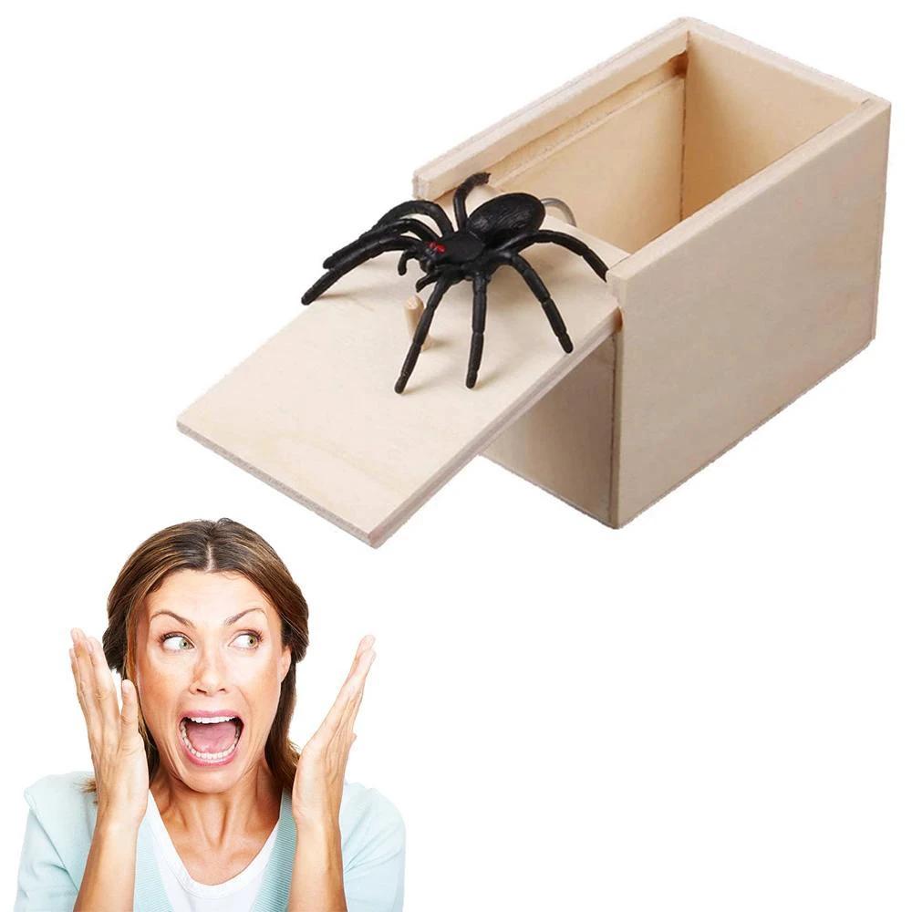 Jumping Spider Prank Box by Bowlift