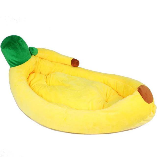 Nahni - Banana Canoe Pet Bed by Bowlift
