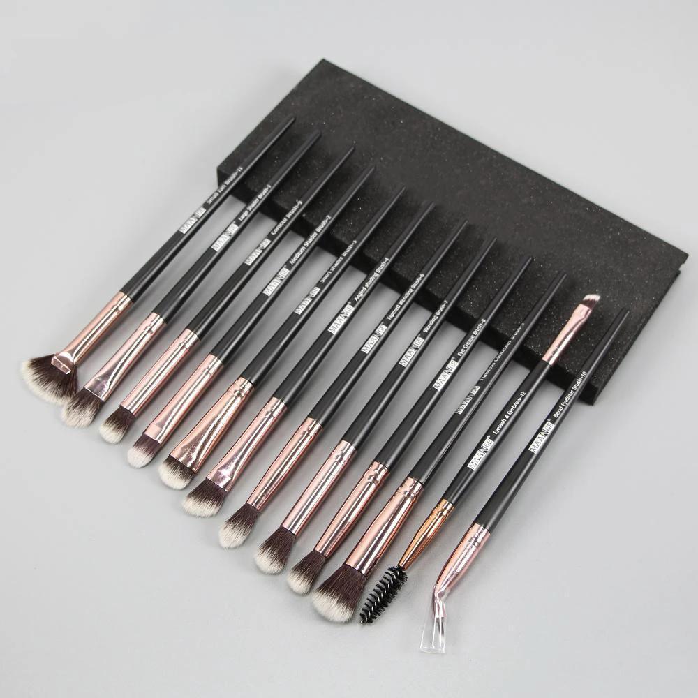 Set of 12 Professional Make-Up Brushes by Bowlift
