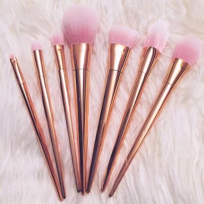 Rose Gold Contour Makeup Brushes - 7 Piece Set by Bowlift