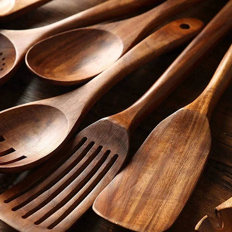EcoChef - Teak Wood Dinnerware Set Bowlift by Bowlift