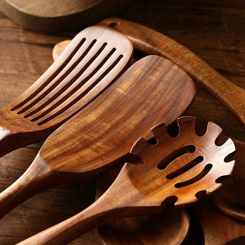 EcoChef - Teak Wood Dinnerware Set Bowlift by Bowlift