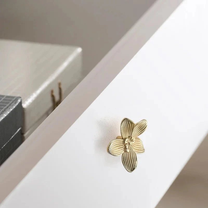 Single Hole Creative Petal Cabinet Knobs Furniture Handles Drawer Pull by Bowlift
