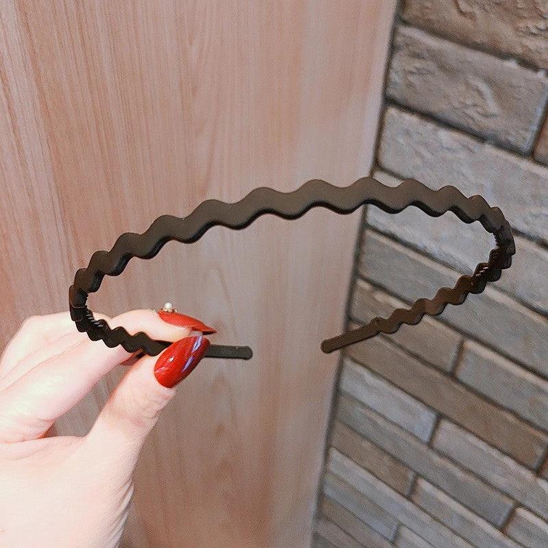 Stylish Matte Face Wash Headband with Teeth for Anti-Slip by BowLift