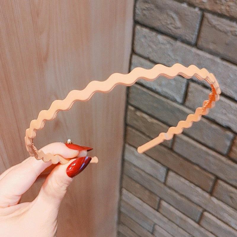 Stylish Matte Face Wash Headband with Teeth for Anti-Slip by BowLift
