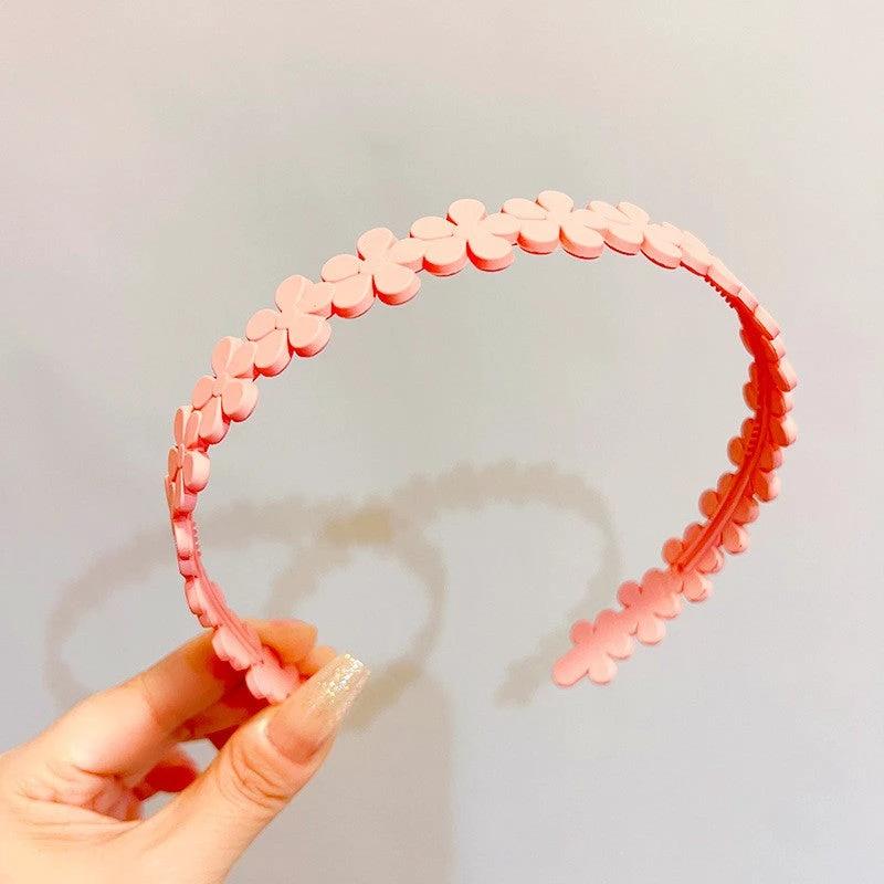 Stylish Matte Face Wash Headband with Teeth for Anti-Slip by BowLift