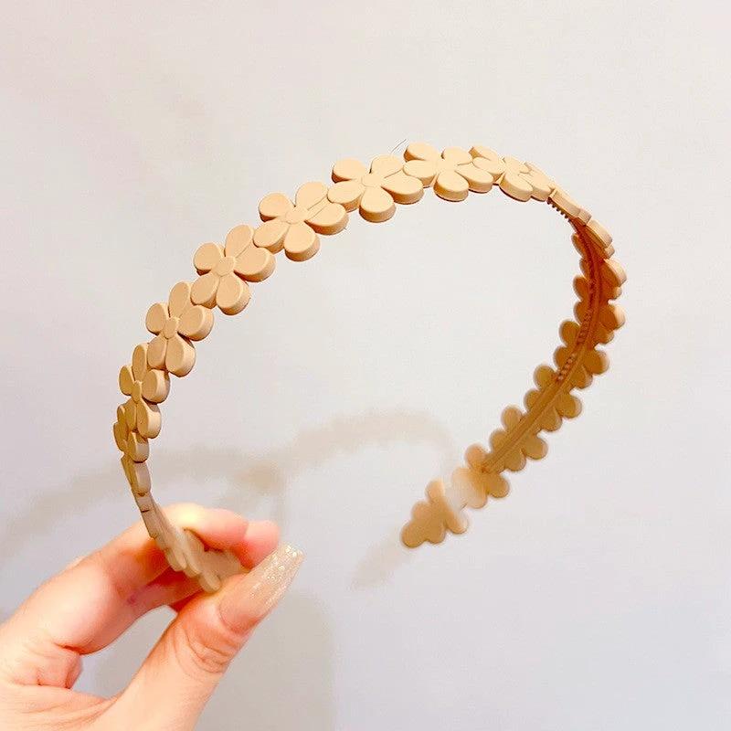 Stylish Matte Face Wash Headband with Teeth for Anti-Slip by BowLift