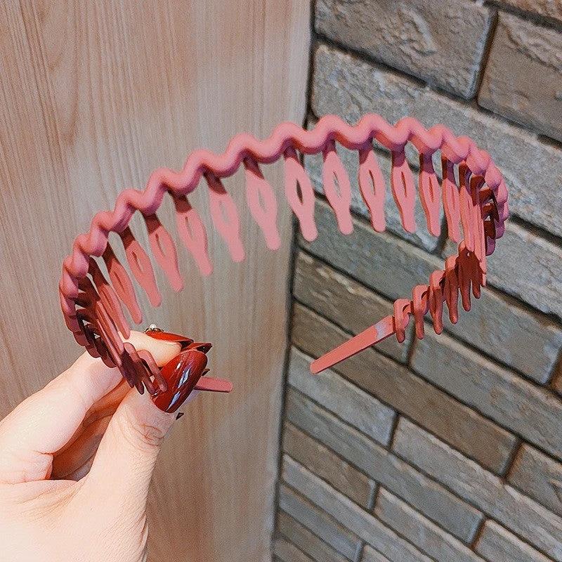 Stylish Matte Face Wash Headband with Teeth for Anti-Slip by BowLift