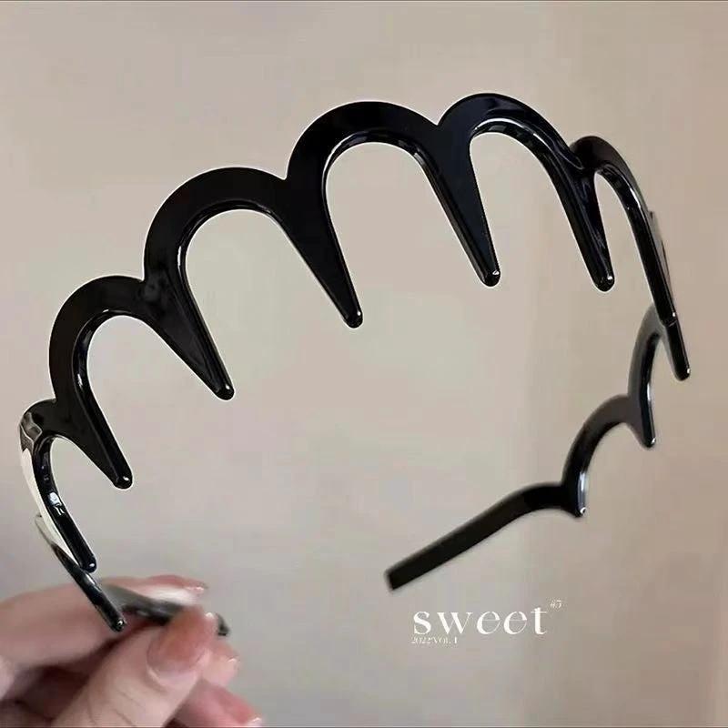 Stylish Matte Face Wash Headband with Teeth for Anti-Slip by BowLift