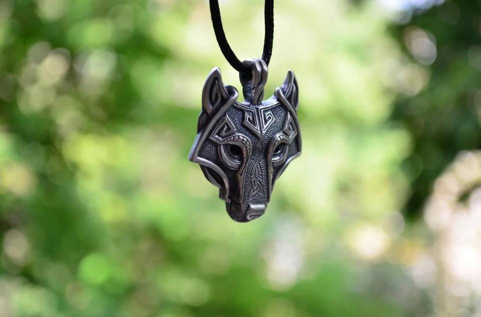 Norse Wolf Head Necklace - Free Shipping! by Bowlift